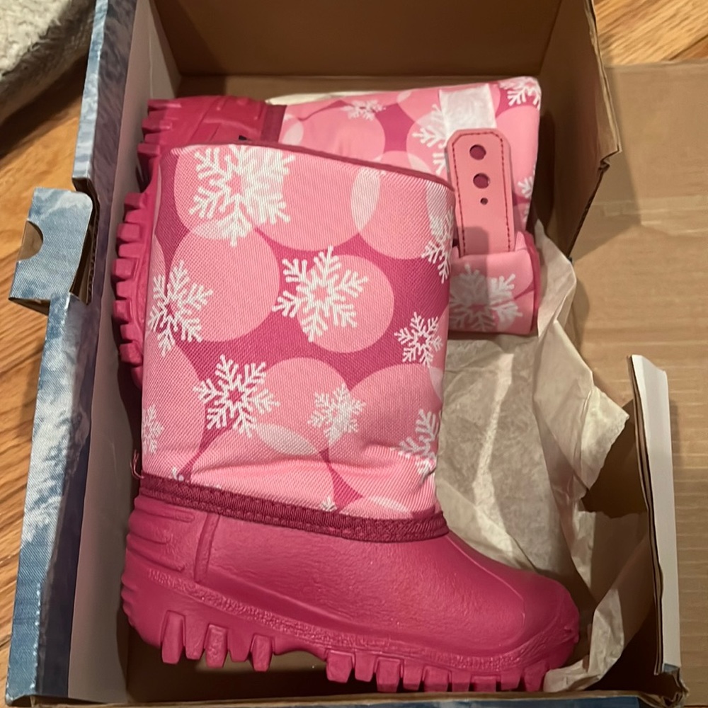 Pink Tundra Winter Boots girls size 8